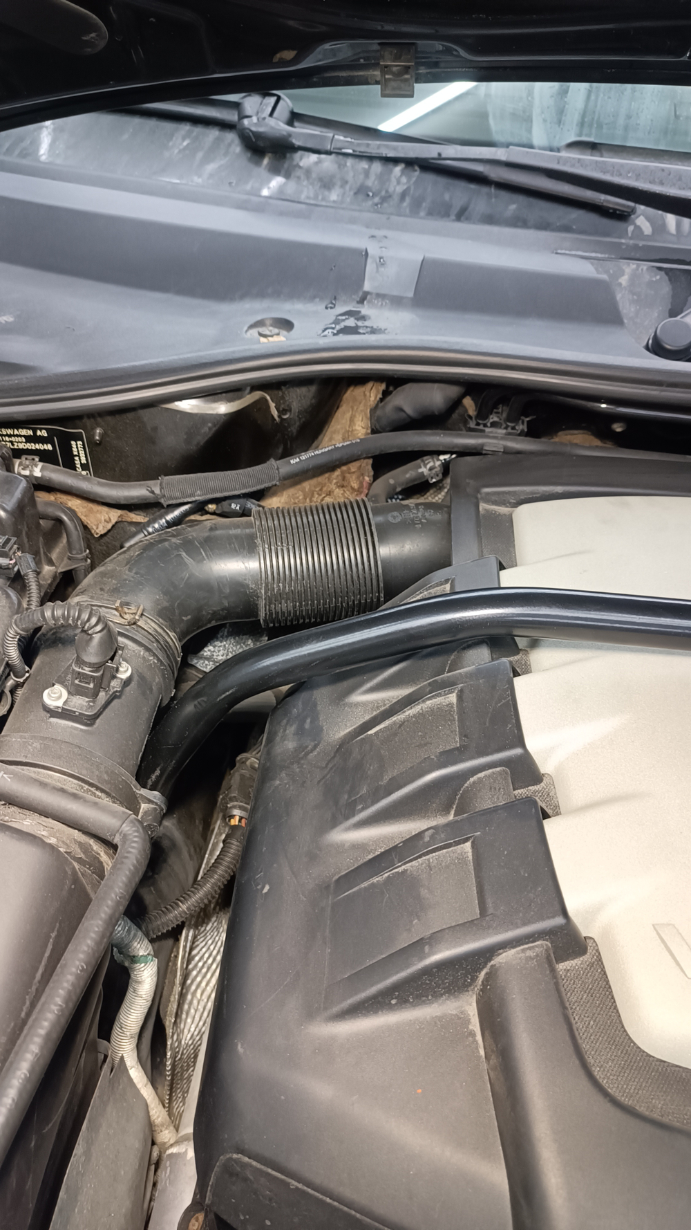 Распорка передняя верхняя (цельная) Volkswagen Touareg 1 (GP) и Porsche Cayenne (955/957) (ПОД ЗАКАЗ)