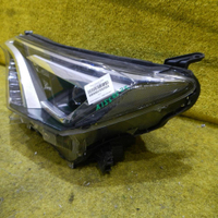 Фара левая Toyota Rav 4 CA40 (2015-2019) LED