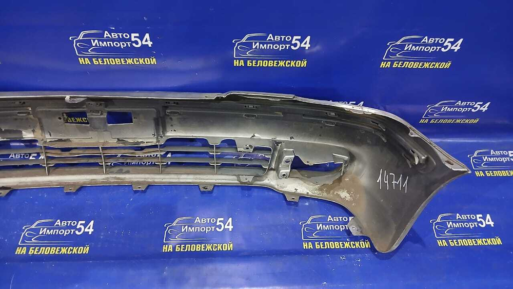 Бампер передний TOYOTA PROGRES 2001-2007