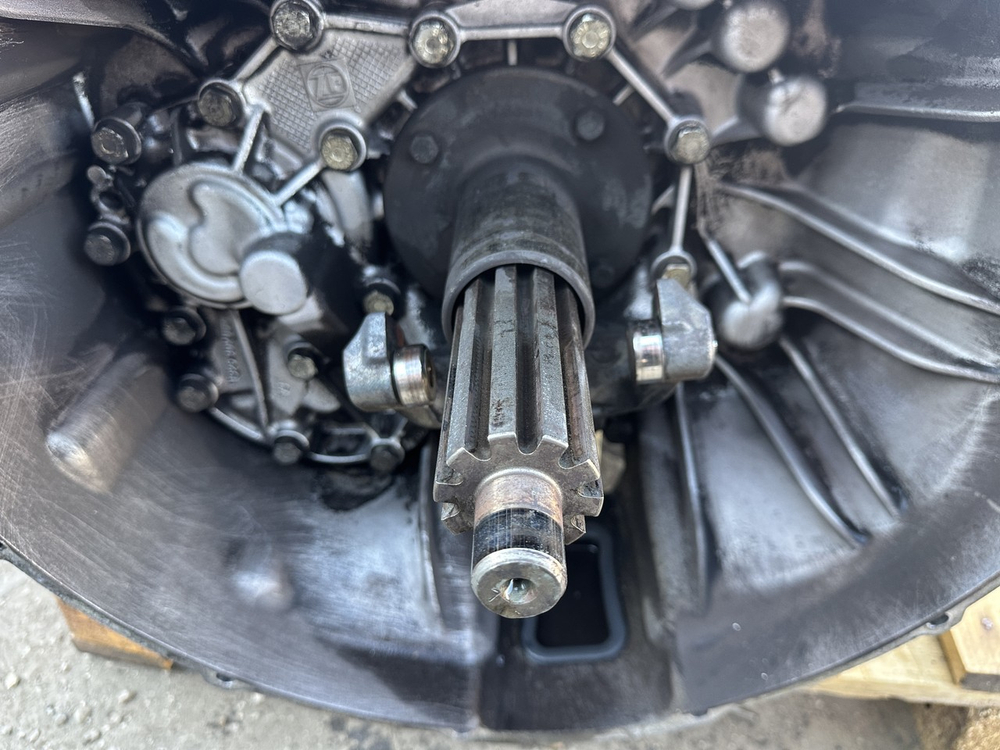 МКПП ZF 16S2331TD