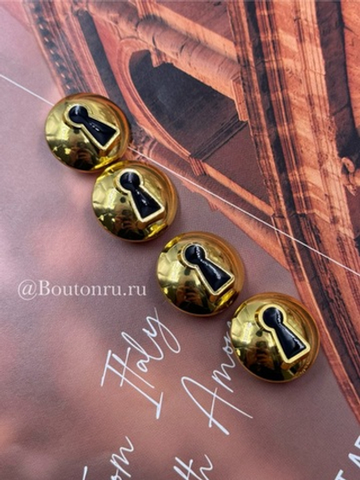 Пуговицы Скиапар. объемные "Скважина" золотистые с черной эмалью