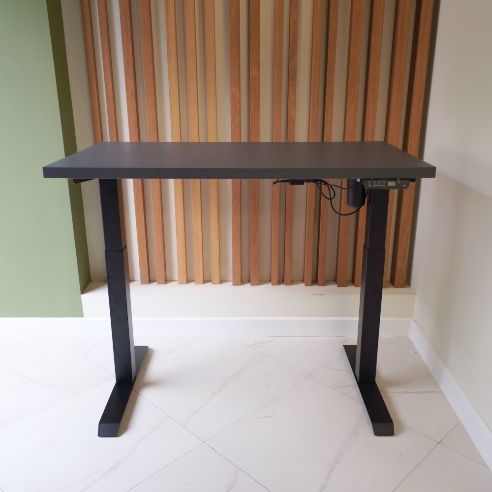 Регулируемый компьютерный стол Motor UP с регулировкой по высоте — столешница МДФ сланцево-серый