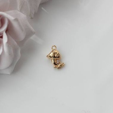 Подвеска Грибочек с фианитами 13*10 мм, позолота, П554