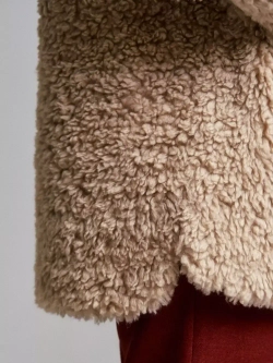 Шуба женская чебурашка тедди экомех, бежевая, SilverFox