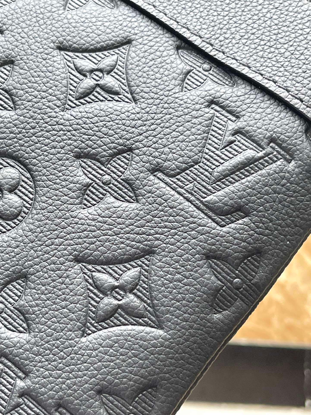 Louis Vuitton Pochette To-Go