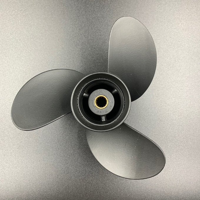 Гребной винт Tohatsu 8-9.8 (3x8.5x9) (3B2-64517-1; 3B2B64517-0) (YHS)