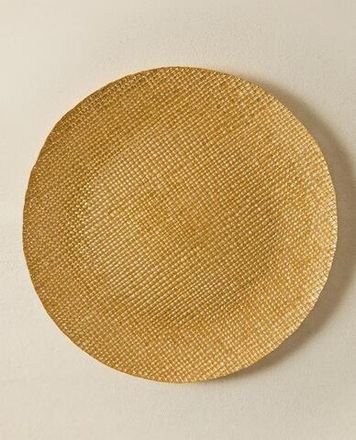 Посуда и столовые приборы