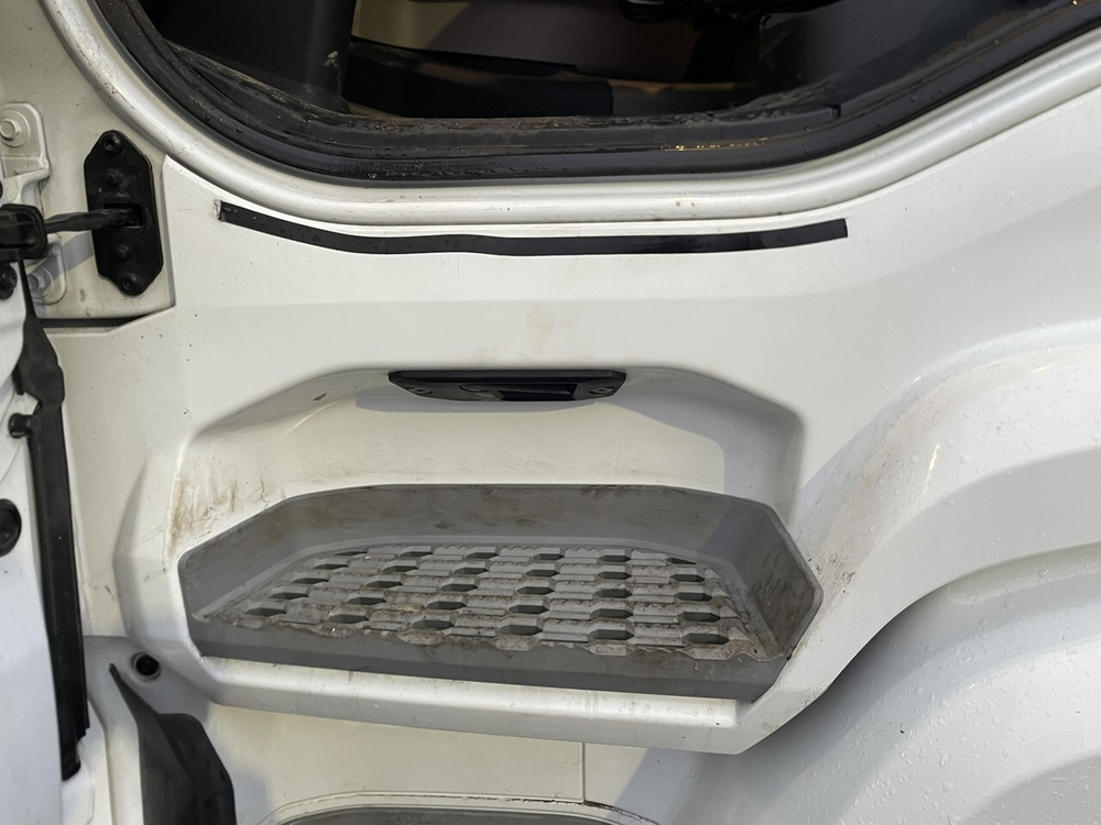 Корпус подножки левый 2023г.