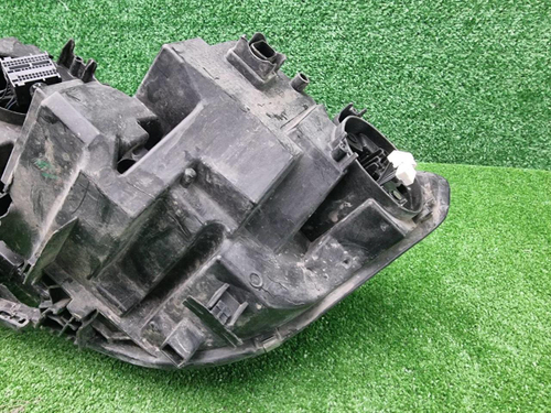 Битая Фара правая BMW 3er G20 (2018-2022) LED