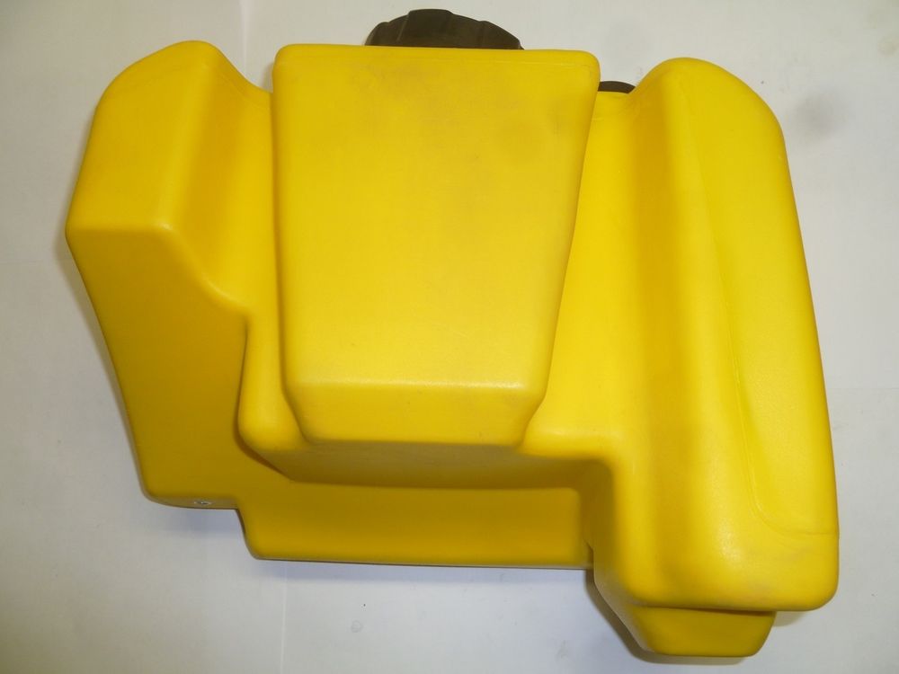 Бак для воды TSS-VP80ТH/L (с краном и шлангом=300 мм)/Water tank assy