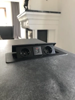 Встраиваемый горизонт.  удлинитель, 2 гнезда, 2*USB, с кабелем, черный (закругленные края)