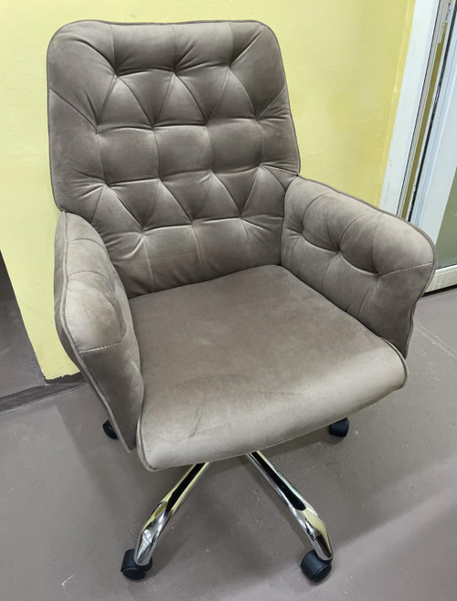 Кресло офисное