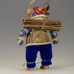 Ёлочная игрушка Медведь с хворостом