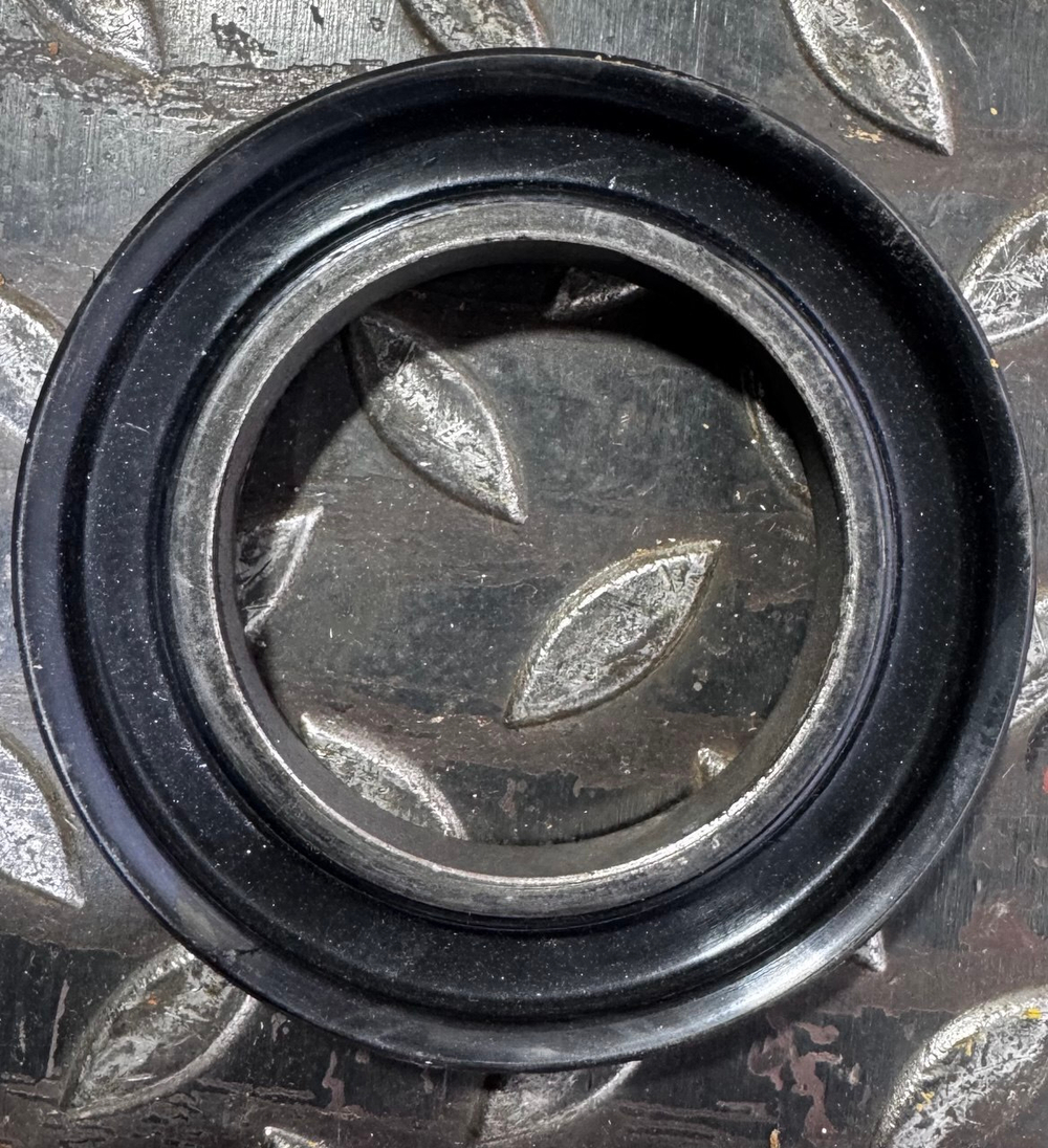 Сальник 4782479