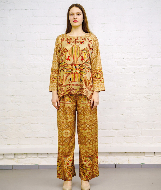 Комплект (туника и брюки), по мотивам старинной русской вышивки на ярославском костюме 17 века