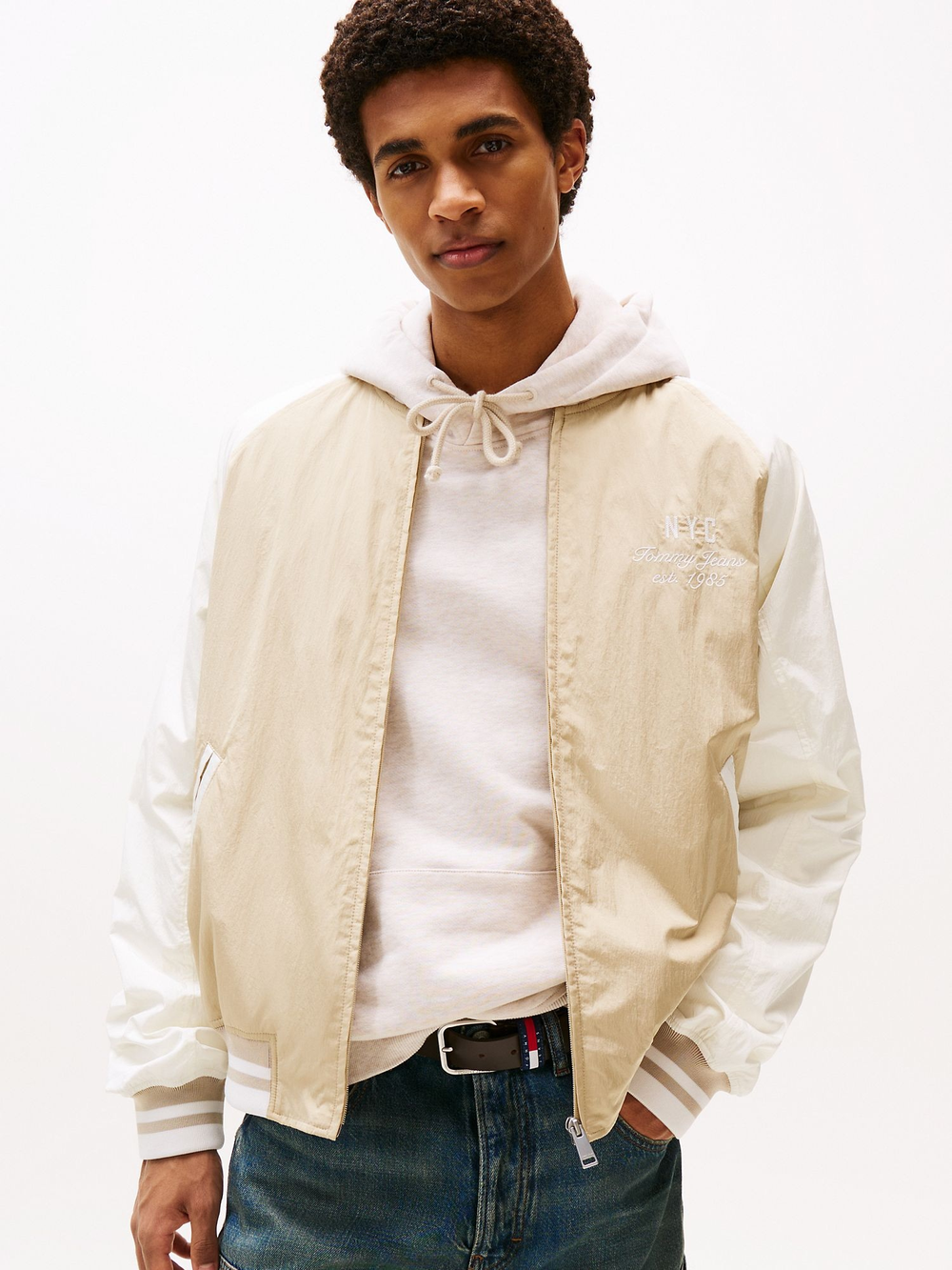 Бомбер Tommy Jeans Eagle Graphic Light Beige/ Ancient White