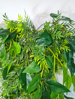 Искусственные цветы Акация сиреневая подвесная в настенном кашпо