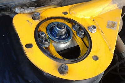 Опоры передних стоек на ШС Sport