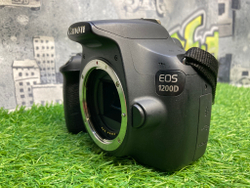 Canon 1200D + 18-55mm 19000 кадров
