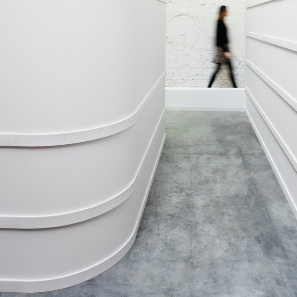 Гибкий напольный плинтус Orac Decor SX157F Duropolymer®