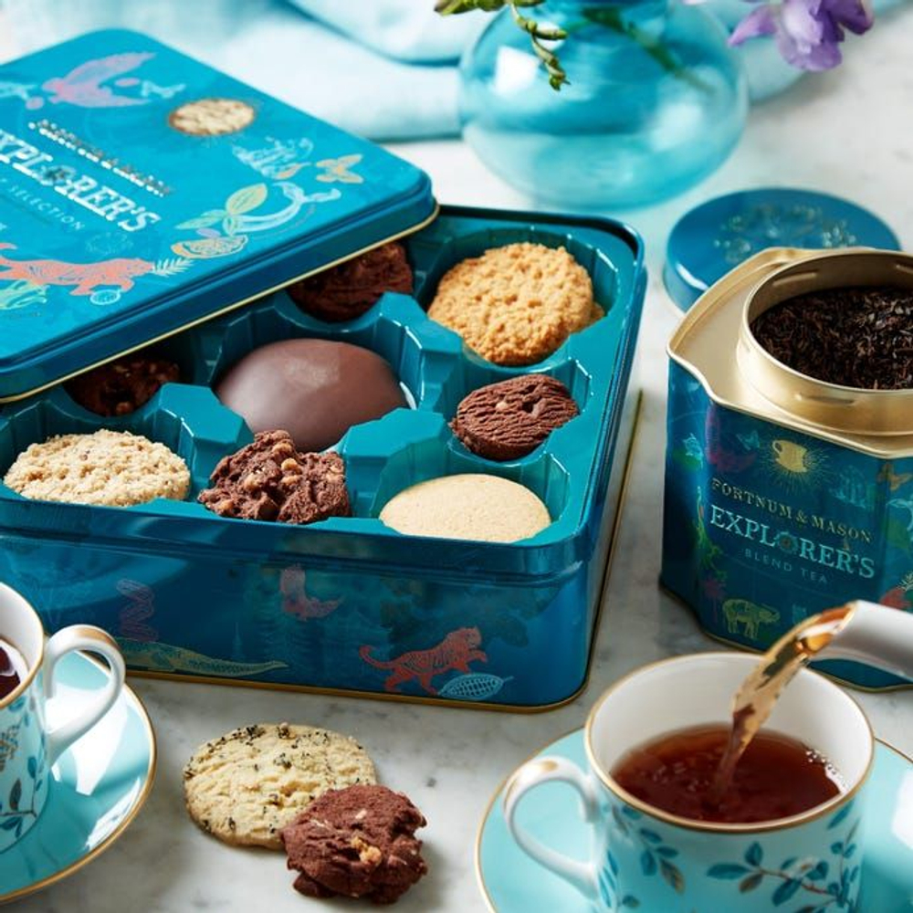 Кондитерский сюрприз-бокс корзина Fortnum and Masons Explorer's Tea & Biscuit Selection