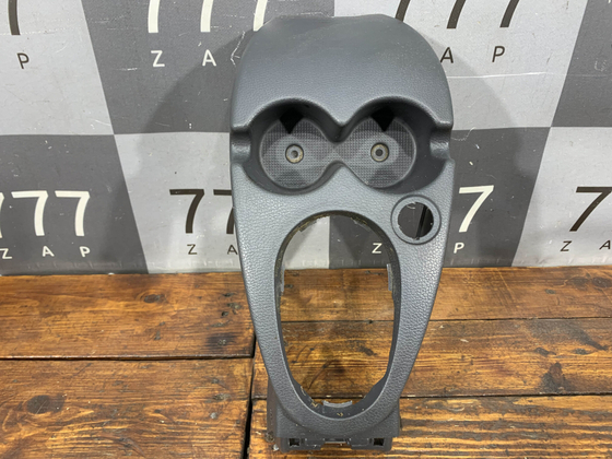 Центральная консоль МКПП Renault Logan 1 04-14 Б/У Оригинал 8200211054