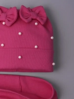 Шапка для девочки на осень с бусинами и снуд