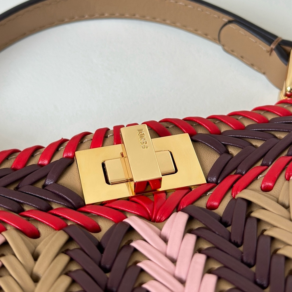 Fendi Peekaboo ISeeU Petite 20 cm