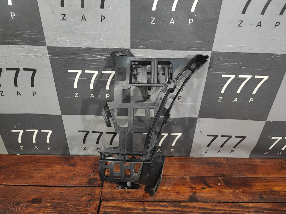 Кронштейн заднего бампера Mercedes GLA (X156) 13-20 Б/У Оригинал A1568851214