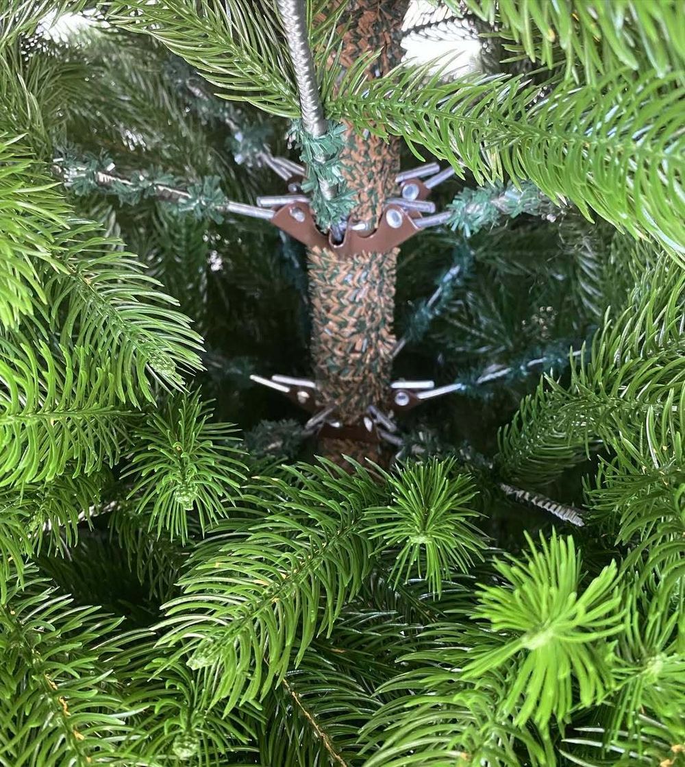 Ель искусственная «Изящная» (Литая хвоя) от 1,2 м до 2,7 м