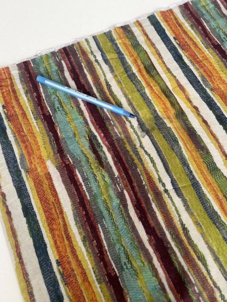 ПОЛОСКИ АКВАРЕЛЬ, зеленый, оранжевый, бордовый отрез 65 см , есть дефект - 100% хлопок 7