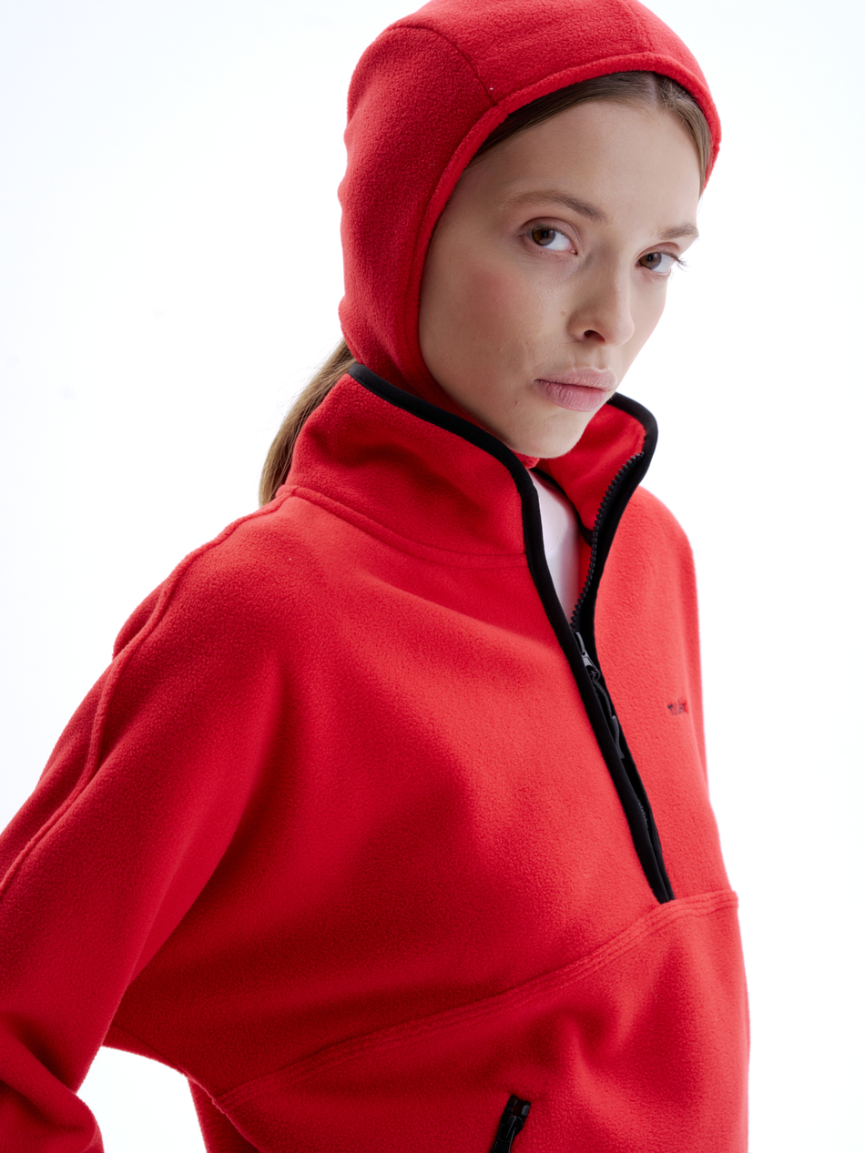 Чепчик из флиса красный