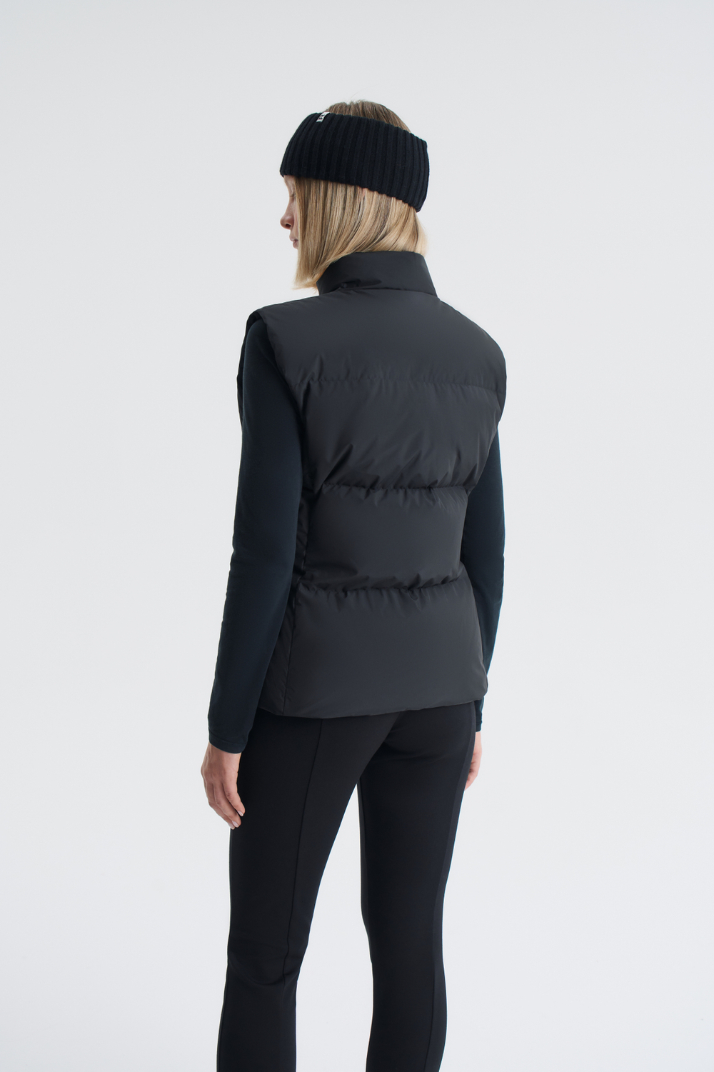 Жилет пуховый Lily