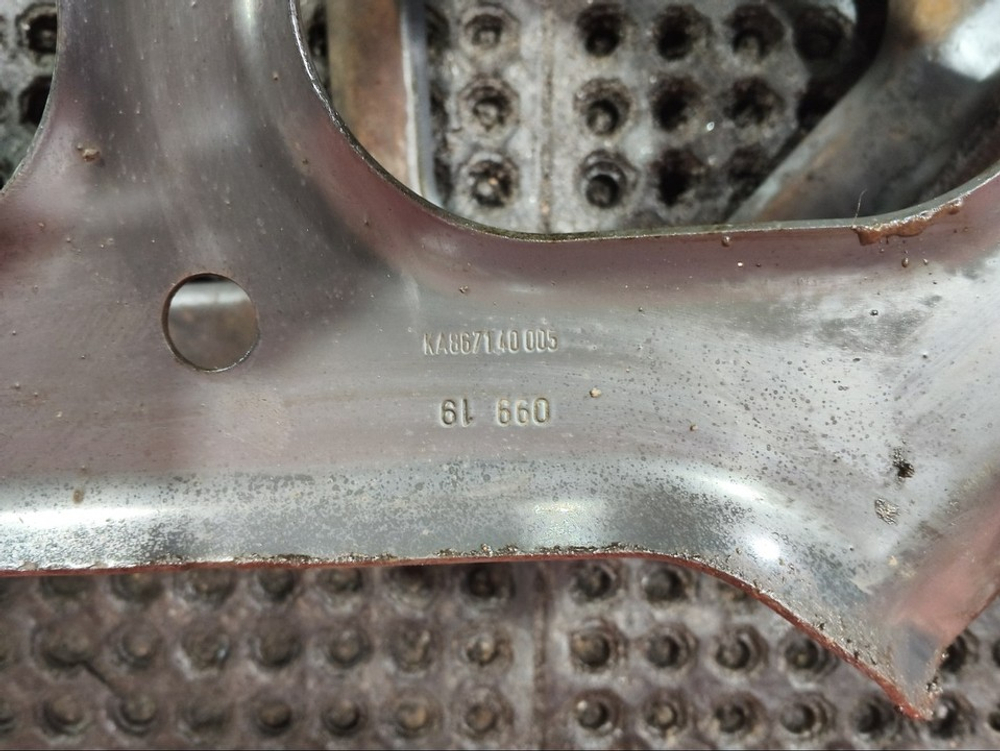 Кронштейн бака AdBlue 2019г.