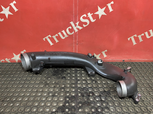 Патрубок интеркулера 2018 г.