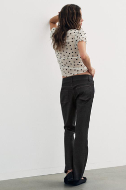 ZARA ДЖИНСЫ TRF С НИЗКОЙ ПОСАДКОЙ И ВОЩЕНЫМ ПОКРЫТИЕМ, ШОКОЛАДНЫЙ