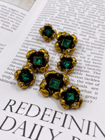 Пуговицы бронза с чернением с изумрудным стразом