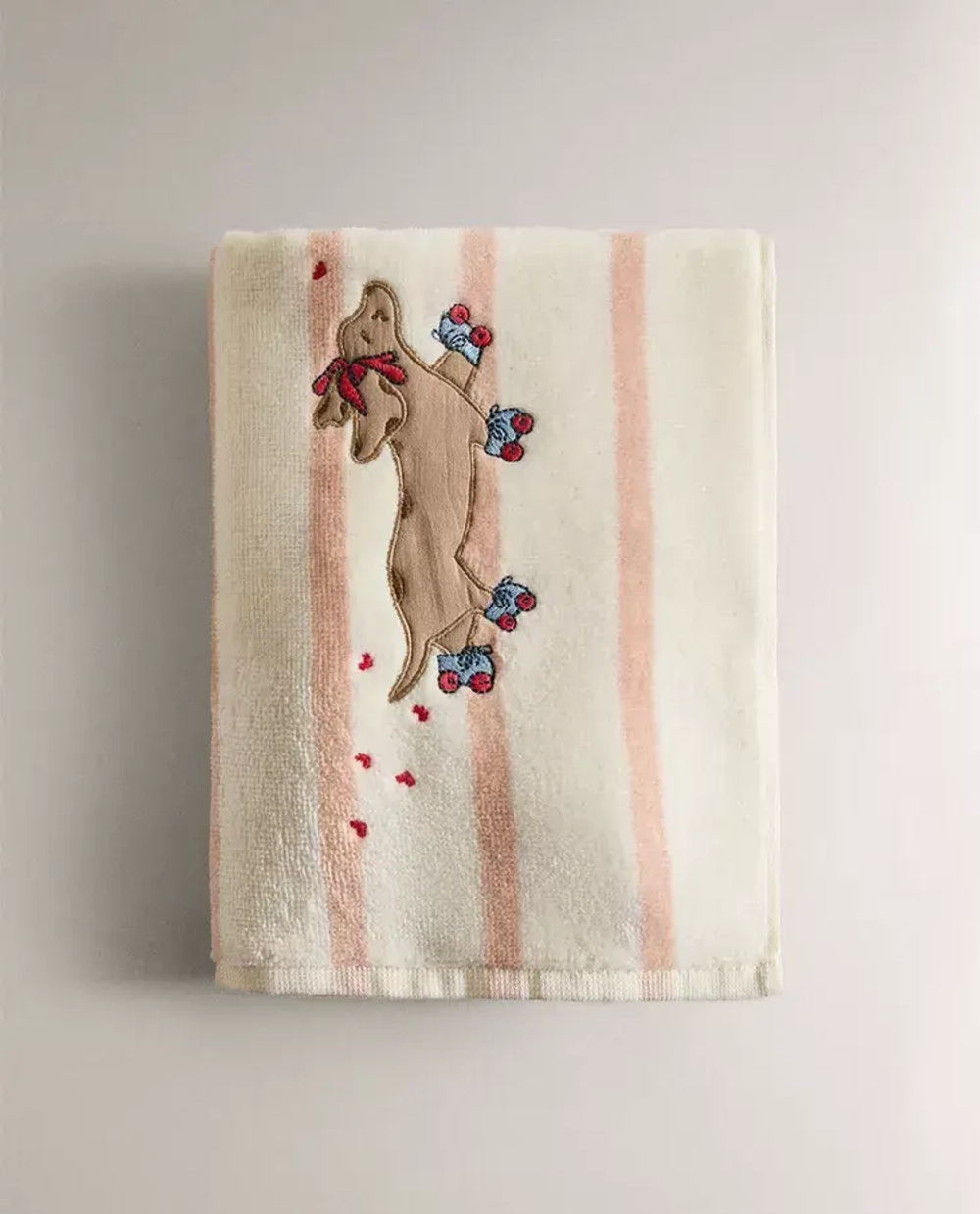 ZARA HOME ДЕТСКОЕ ПОЛОТЕНЦЕ С ВЫШИВКОЙ, РОЗОВЫЙ