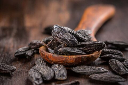 Ароматическая свеча "БОБЫ ТОНКА"