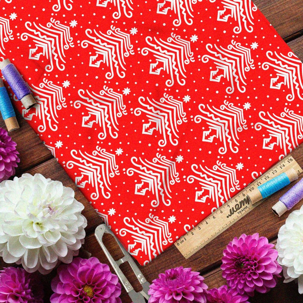 Ткань бифлекс отзеркаленные белые ёлки на красном фоне