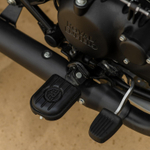 Комплект подножек Royal Enfield, тип - "Deluxe", черного цвета, арт. KXA00031