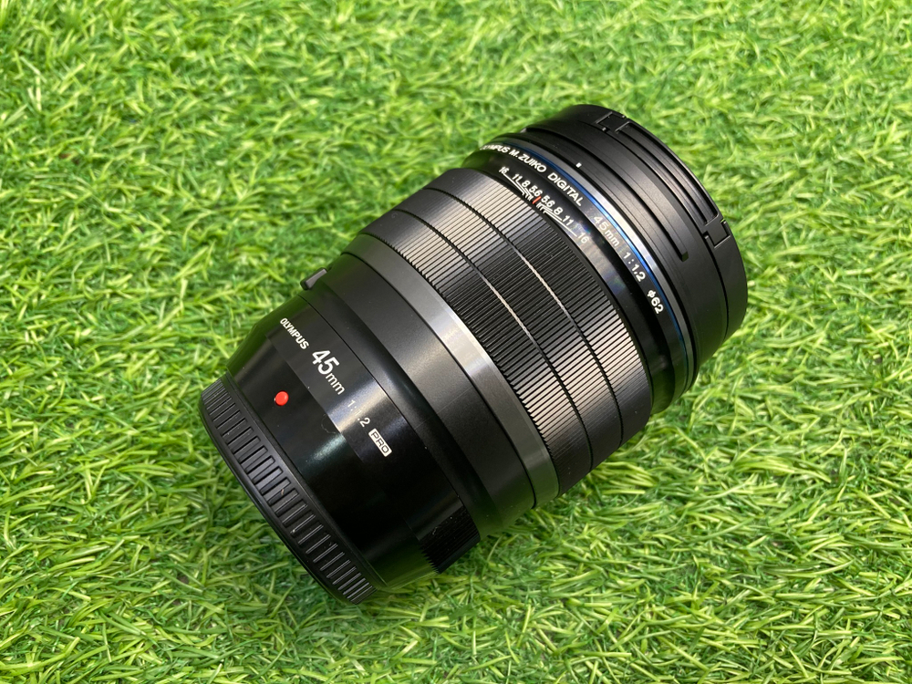 Olympus M.Zuiko Digital ED 45mm 1.2 Pro