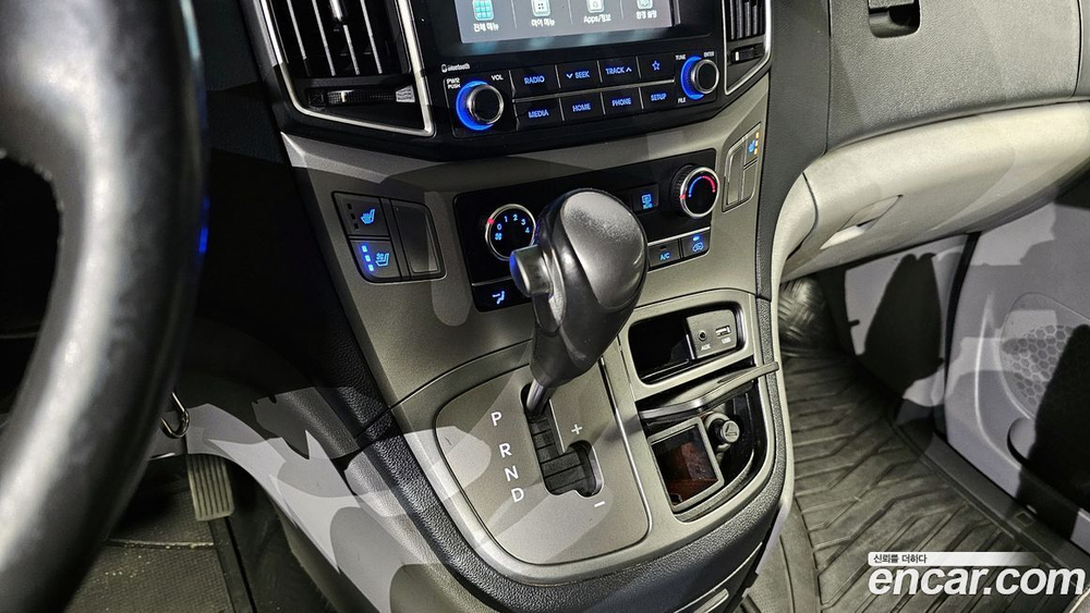 Hyundai The New Grand Starex Van 3-х местный (02.2021)