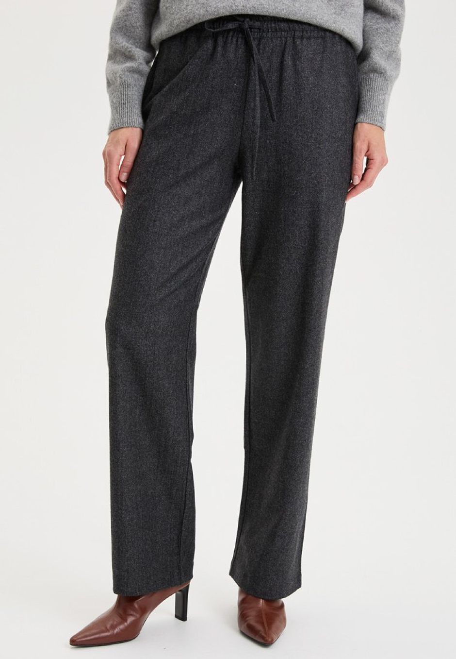 Брюки на резинке из шерсти