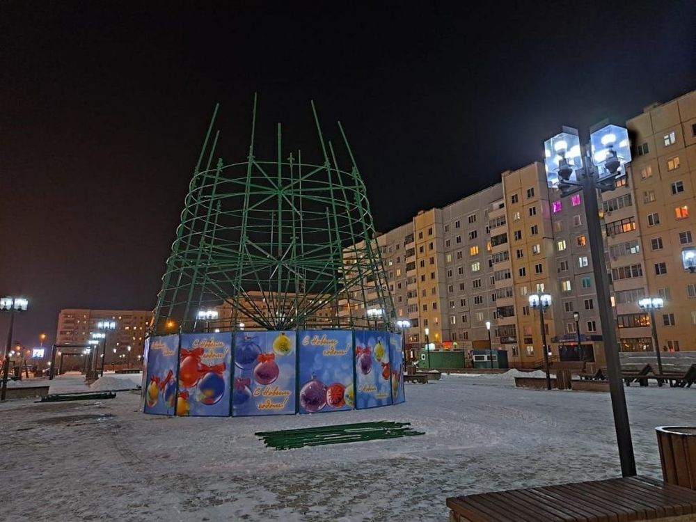 Подиум для Каркасной уличной искусственной елки «Уральская»