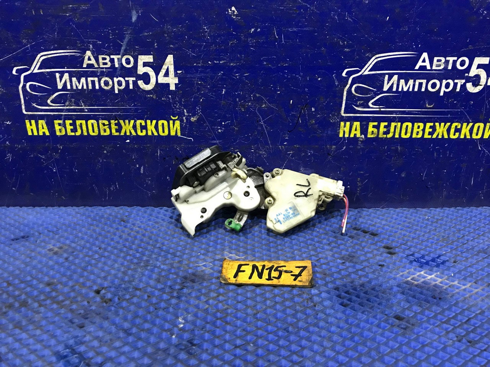 Замок двери задней левой NISSAN PULSAR 2000