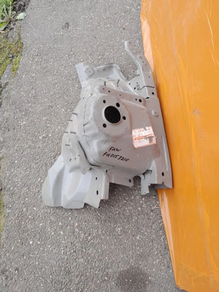Брызговик крыла левый (в сборе) металл FAW B50 FA0154210