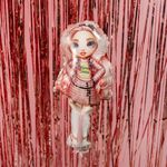 Шар (14''/36 см) Мини-фигура, Rainbow High, Белла Паркер, 1 шт.