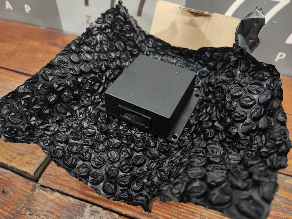 Блок управления подсветкой эмблемы ML GLE W166 11-18 Новое Оригинал A1669002808