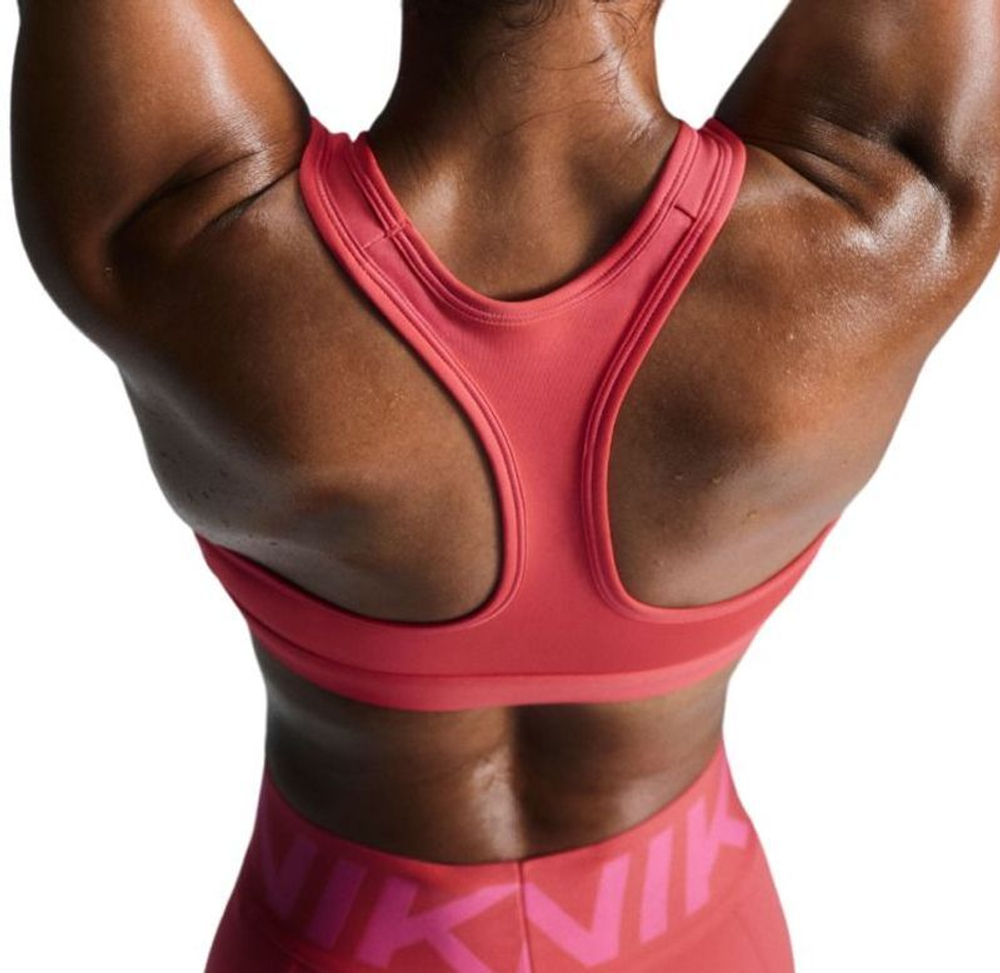 Теннисный бюстгальтер Nike Swoosh Medium Support Non-Padded Sports Bra - Pink